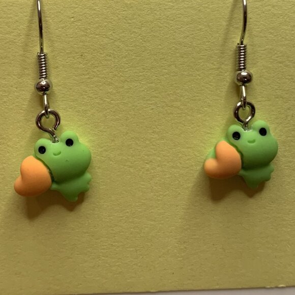 Frog Earring, Heart Earring, Valentine's Day Earring, Amphibian Earring, Gift - Picture 5 of 5